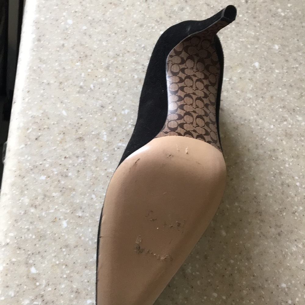Heels - Picture 4 of 4